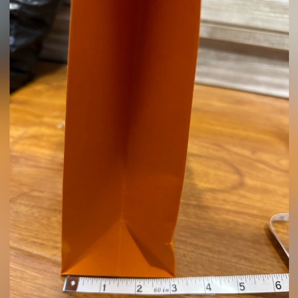 Hermès medium shopping bag. Got directly from Hermes store 100% Authentic - Picture 3 of 7